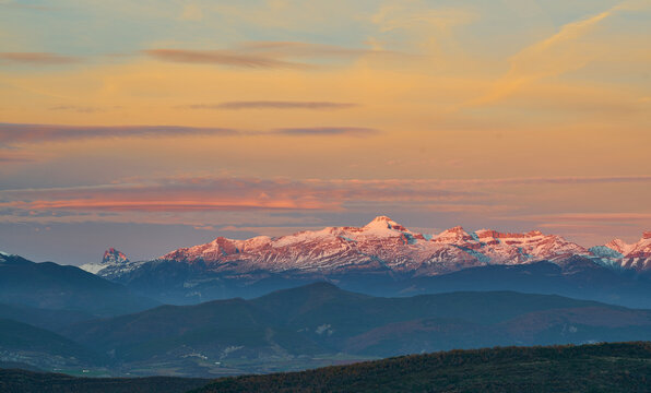 Sunset lights from a viewpoint of the Pyrennes near San Juan de la Peña natural reserve © Pyrenees Photo