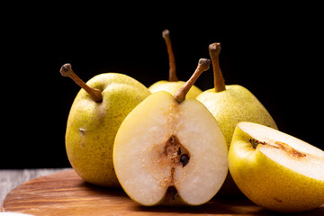 Fototapeta na wymiar Ripe sliced pear