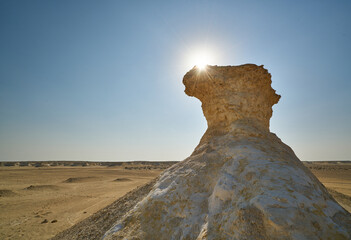Fototapeta na wymiar Views of the Ryan desert in Qatar, sandstone cliffs