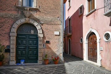 Discovering the Italian village of Teggiano.