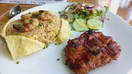 Steck food, salad and fried rice, restaurant food