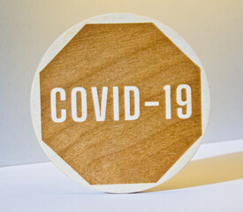 COVID-19 choroba koronawirusowa wygrawerowana ikona - obrazy, fototapety, plakaty