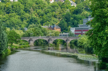 Fototapeta na wymiar Historische Brücke über die Lahn in Weilburg