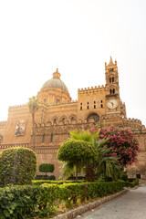 Fototapeta na wymiar cathedral city palermo sicily italy in summer