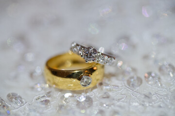 Obraz na płótnie Canvas wedding ring, thai wedding, jewelry, marriage, engagement 