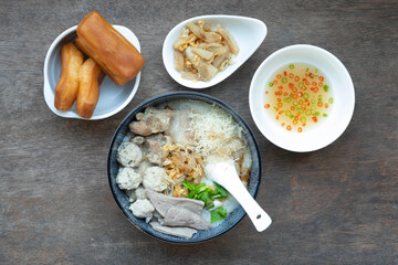 Boiled rice with pock, boiled pork liver, braised pork ribs,
