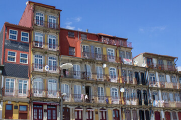 Fototapeta premium Colorful houses in Porto, Portugal