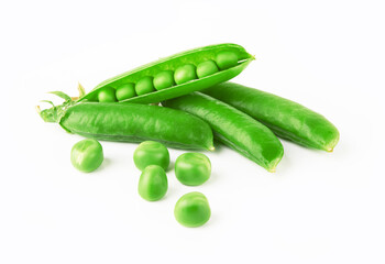 Green peas isolated