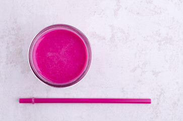 Naklejka premium Thick pink drink