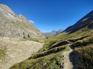 Obraz premium Vallée/refuge villar d'arène - Alpes - France