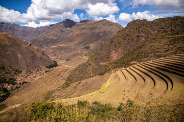 Farm terraces at Inca ruins at Pisac in the Sacred Valley in Cusco, Peru - obrazy, fototapety, plakaty
