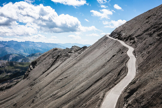 Route du Col de la Bonette, Hautes-Alpes Fran&ccedil;aises