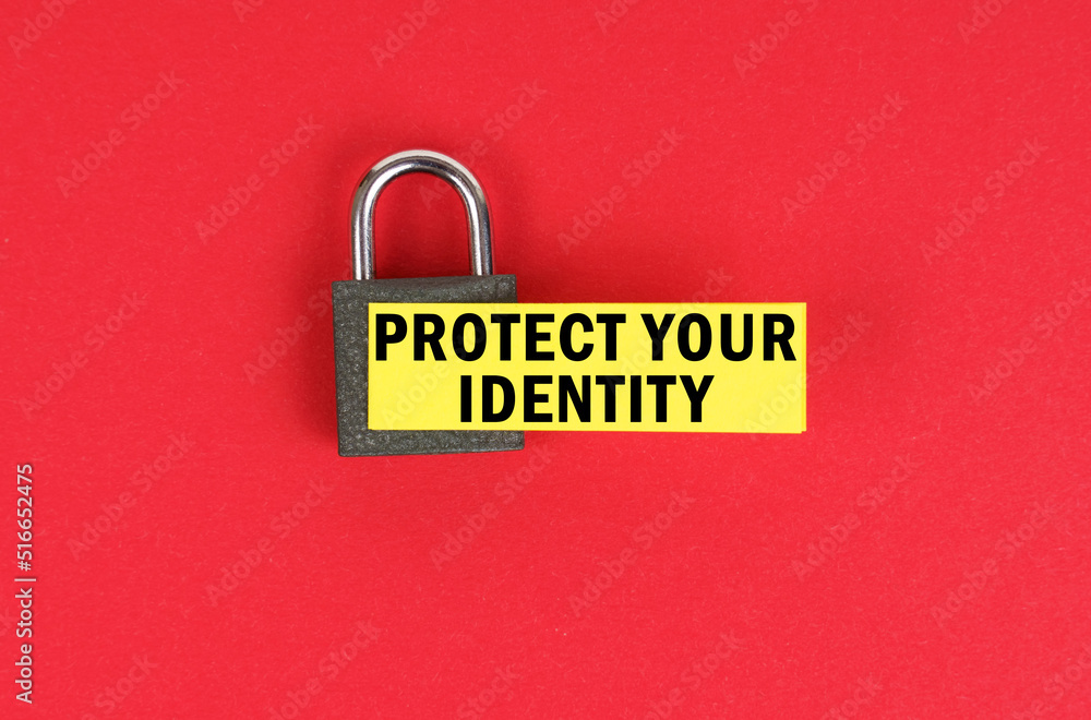 Aufkleber On the red surface there is a lock with a sticker with the inscription - Protect Your Identity