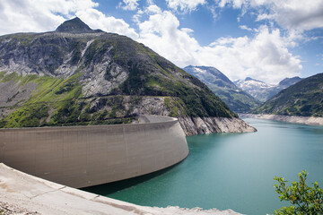 K&ouml;lnbreinsperre in K&auml;rnten / &Ouml;sterreich