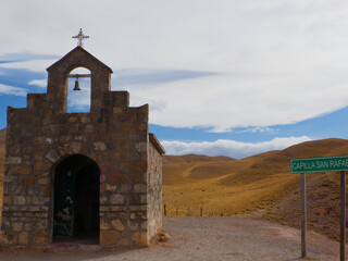 Capilla en la monta&ntilde;a