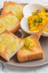 カボチャサラダとチーズトースト