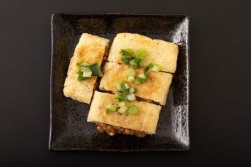 あぶらあげの納豆包み焼き