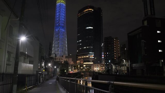 東京スカイツリー　青色　特別ライティング 2022年7月
