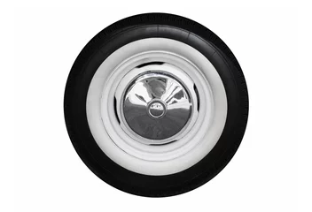 Foto op Canvas Vintage car wheel isolated on white © evannovostro