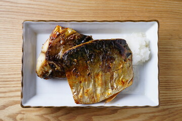 鯖の焼き魚
