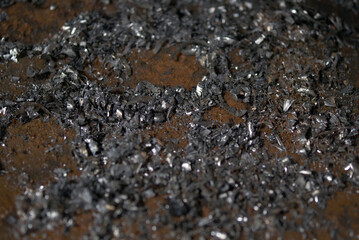 Scrap heavy metal scrap from grinders and lathes