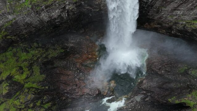Manafossen - Waterfall - Norway - Norwegen Wasserfall