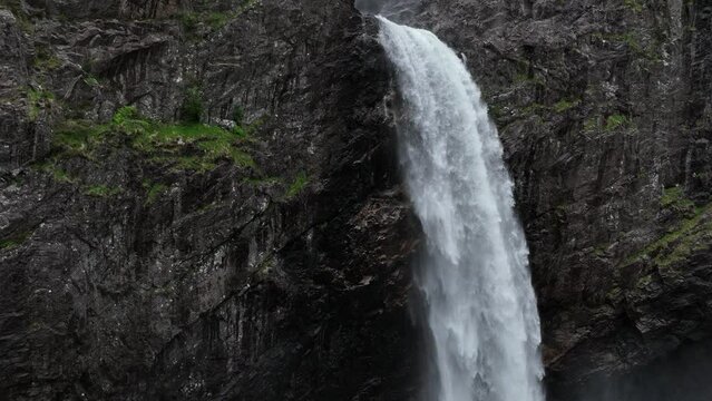 Manafossen - Waterfall - Norway - Norwegen Wasserfall