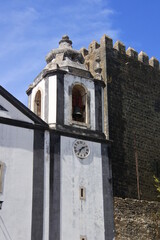 Burg und Kirchturm von Óbidos	