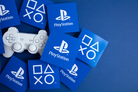 Attendant repose hire Playstation Images – Browse 10,438 Stock Photos, Vectors, and Video | Adobe  Stock