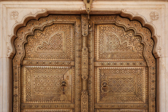  The gate of City Palace Jaipur,Rajasthan, India.