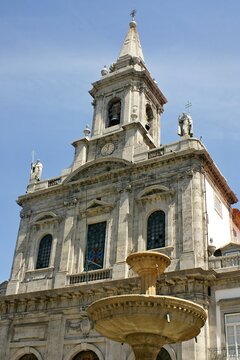 Trindade Church In Porto - Portugal 