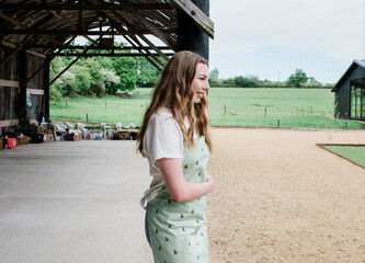 behind the scenes shot of model posing for a brand photoshoot