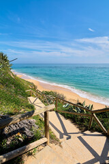 Beach with access to the sand from a wooden boardwalk © Javier
