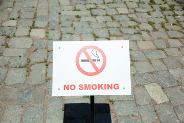 No smoking and smoking area signs set, vector illustrations.
