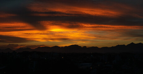 Obraz premium sunset over the city