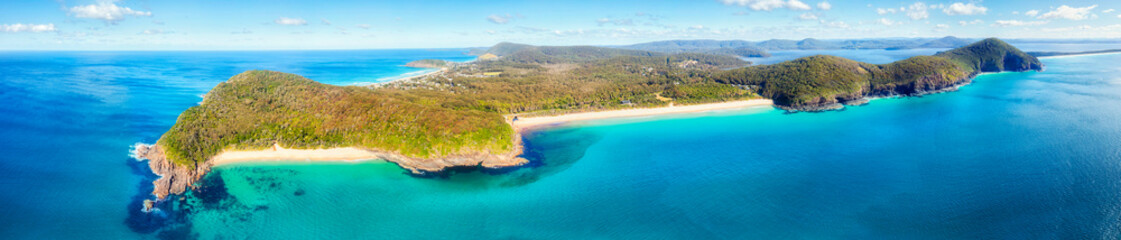 D Eliz bay sea to shore wide pan