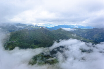 スイス モントリオール 山間部からの景色