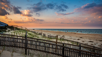 Fototapeta na wymiar Quiet Sunset at the Beach