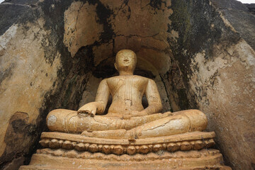 Archaeological and Buddhist sites, historical religious sites, Buddha, temples, ceremonial areas, religious attractions, Buddhist churches, antiques, pagodas, nature and dharma, Buddha statue.