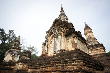 Archaeological and Buddhist sites, historical religious sites, Buddha, temples, ceremonial areas, religious attractions, Buddhist churches, antiques, pagodas, nature and dharma, Buddha statue.