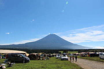ふもとっぱらキャンプ場から見える富士山2