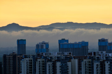 Obraz premium Dramatic panorama evening sky after sunset