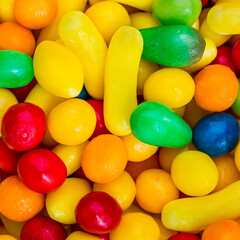 Multicolored sweet dragees