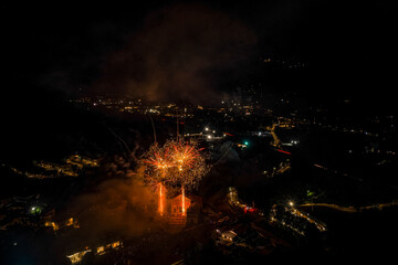 Fuochi d'artificio ripresi con il drone