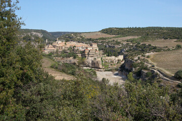 Fototapeta na wymiar Vue générale de Minerve, joli village occitan