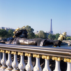 Pont Alexandre III and Eiffel Tower, Statue of the Nymphes de la Seine by Georges Recipon (1900), Paris, France - obrazy, fototapety, plakaty