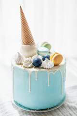 Obraz na płótnie Canvas birthday ice cream macaroon turquoise cake 
