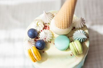 birthday ice cream macaroon turquoise cake 