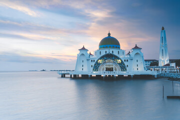 Fototapeta na wymiar Masjid Selat Melaka, Malaysia