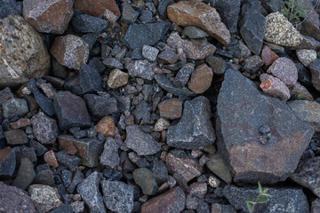 Many stones on the ground